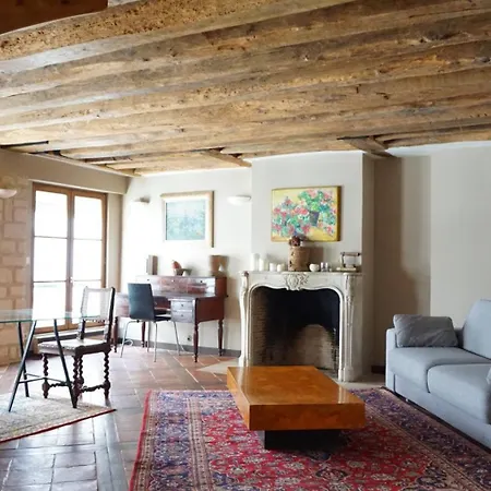 2-room In Heart Of Paris-marais Apartment Paris