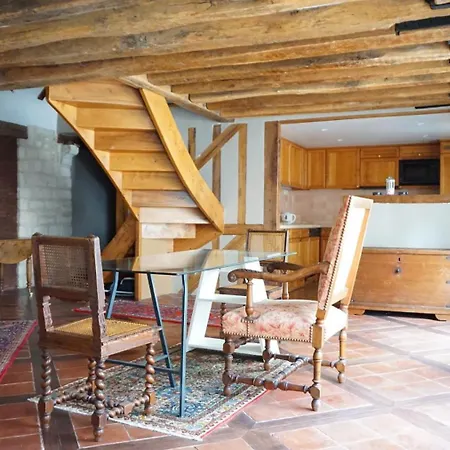 2-room In Heart Of Paris-marais Apartment Paris