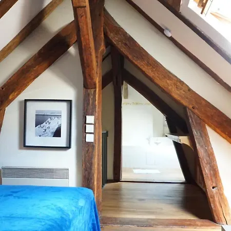2-room In Heart Of Paris-marais * Paris