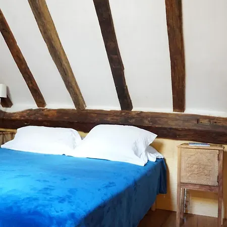 2-room In Heart Of Paris-marais Apartment Paris