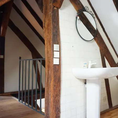 2-room In Heart Of Paris-marais Paris