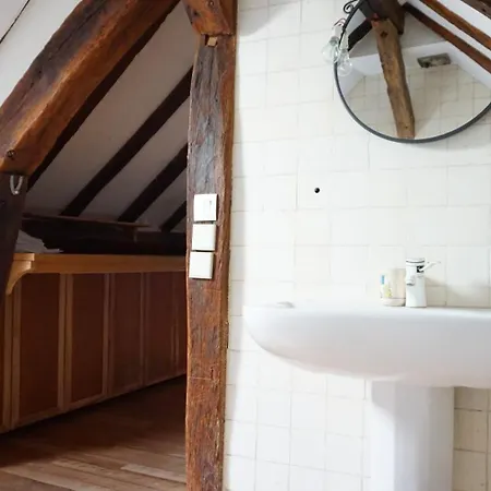 2-room In Heart Of Paris-marais Paris